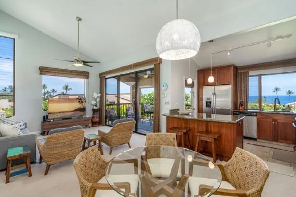 Foto de Discover Wailea Ekahi 39E - Breathtaking Ocean Views, Renovated, Wi-Fi, Split AC